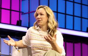 Eline Van der Velden