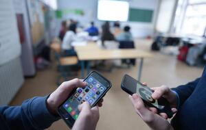 Smartphones in school